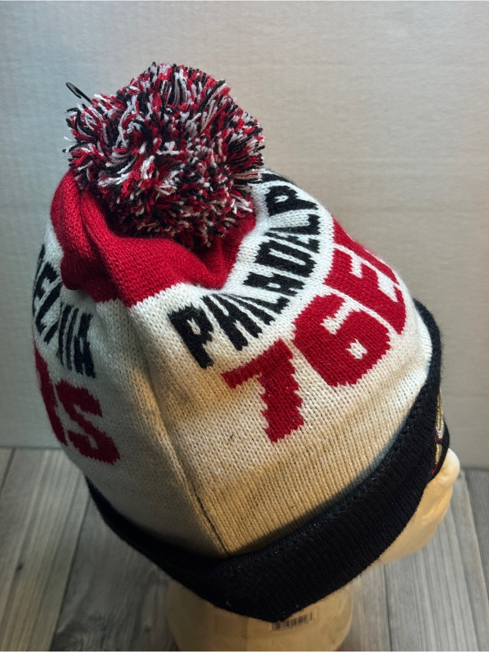 New Philadelphia 76ers Retro Logo ‘47 Brand Beanie w/pom Knit Red Black Hat - Picture 10 of 10